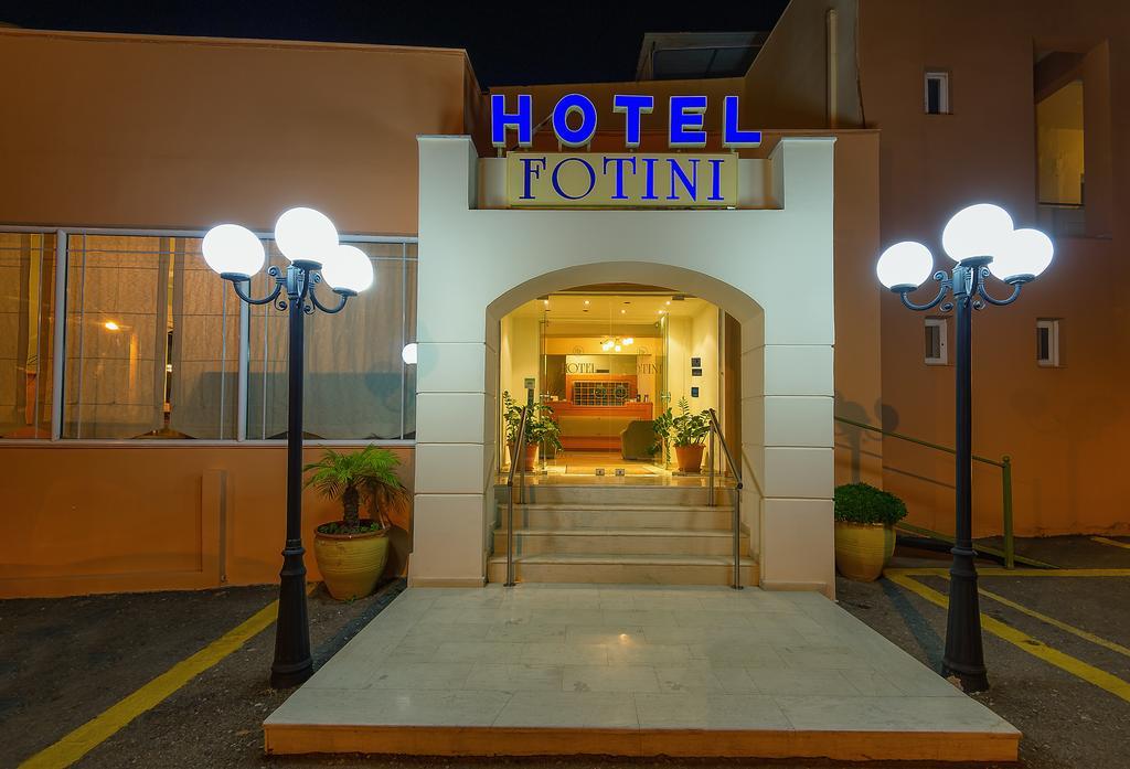 Hotel Fotini Kalamata Exterior photo